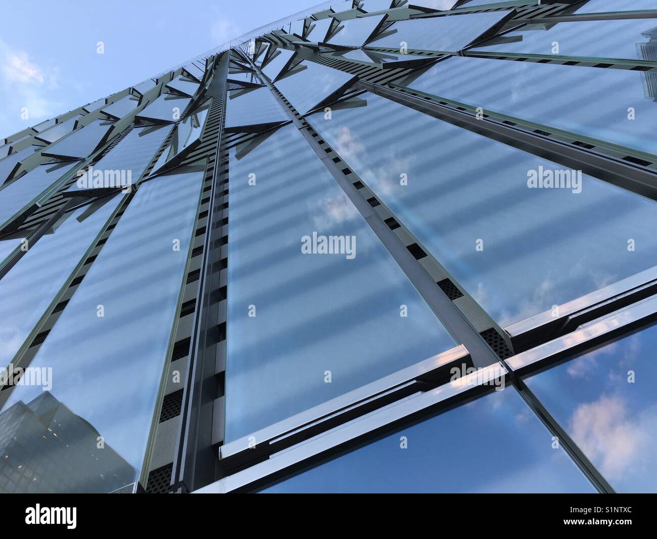 Blick auf den World Trade Tower und Fenster Detail, Manhattan, New York City, USA Stockfoto