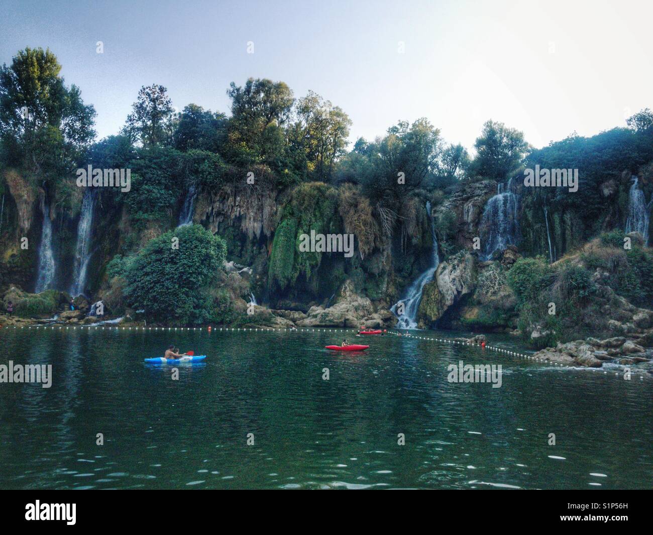 Kravice Wasserfällen Bosnien und Herzegowina - Smartphone-aufgenommenes Stockfoto