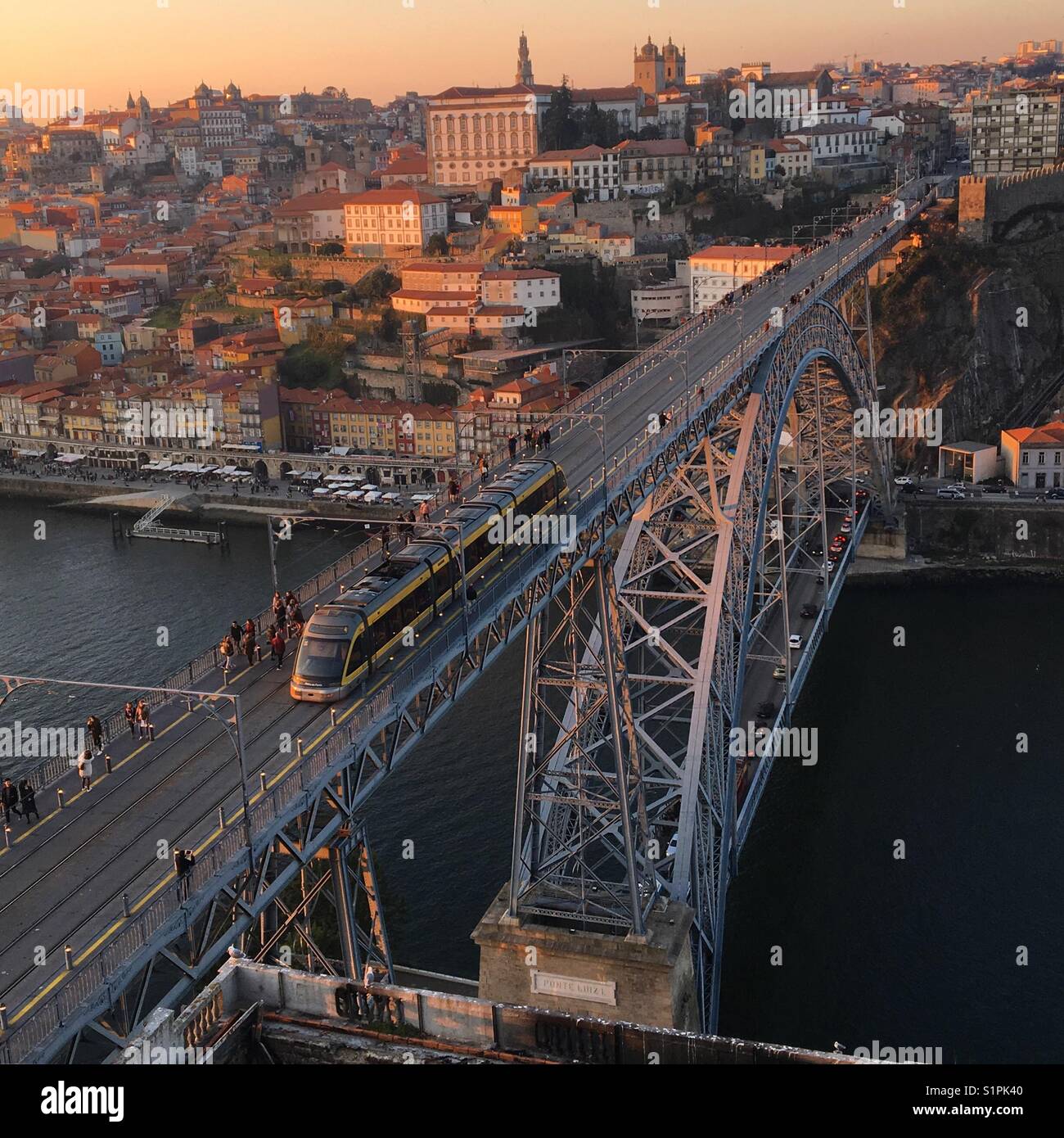 Sonnenuntergang in Porto Stockfoto