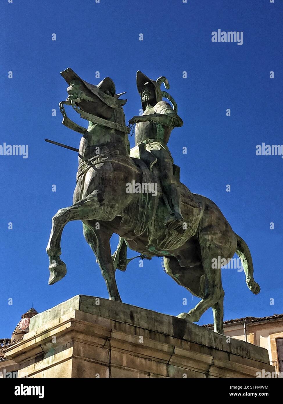 Statue von Francisco Pizarro Stockfotografie Alamy