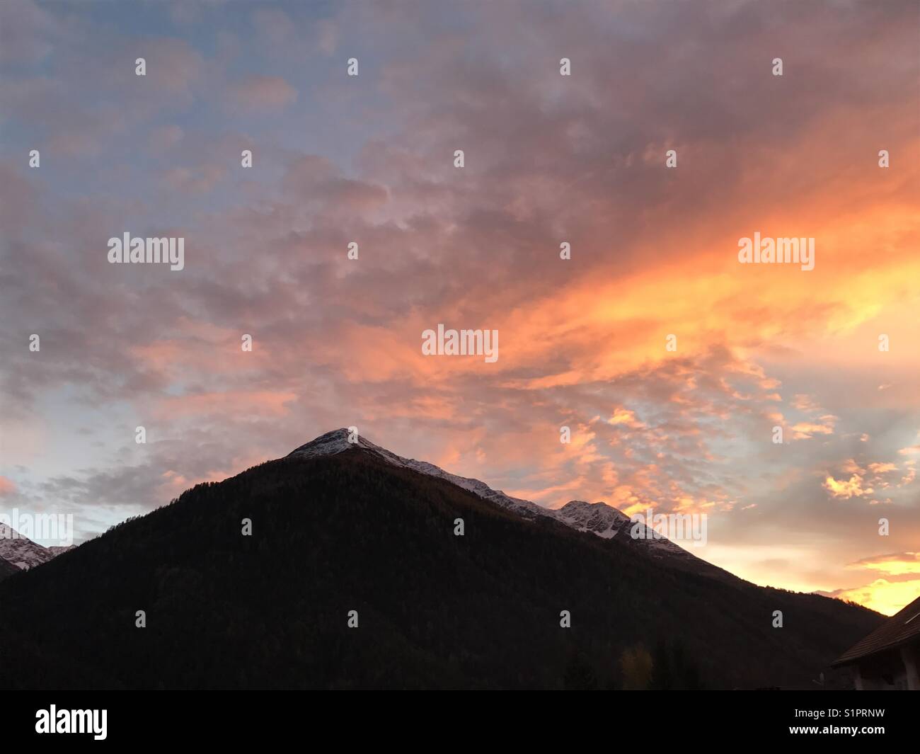 Sonnenuntergang Alpen Stockfoto