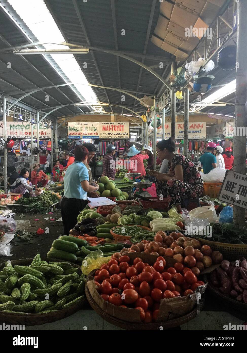 Obst- und Gemüsemarkt. Stockfoto