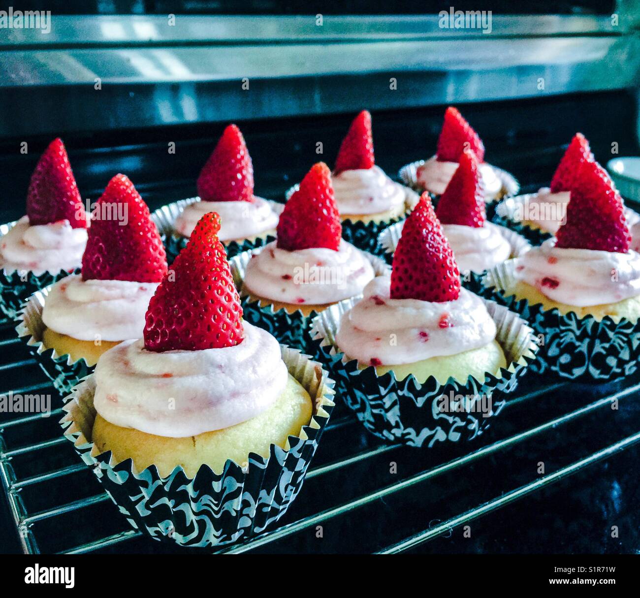 Hausgemachte Erdbeere Cupcakes Stockfoto