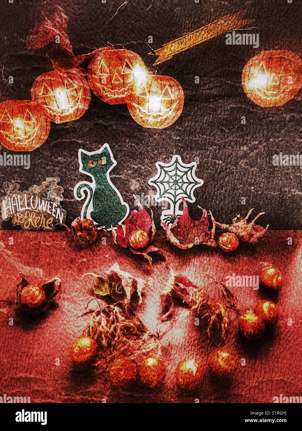 Halloween-Dekorationen - Smartphone-aufgenommenes Stockfoto