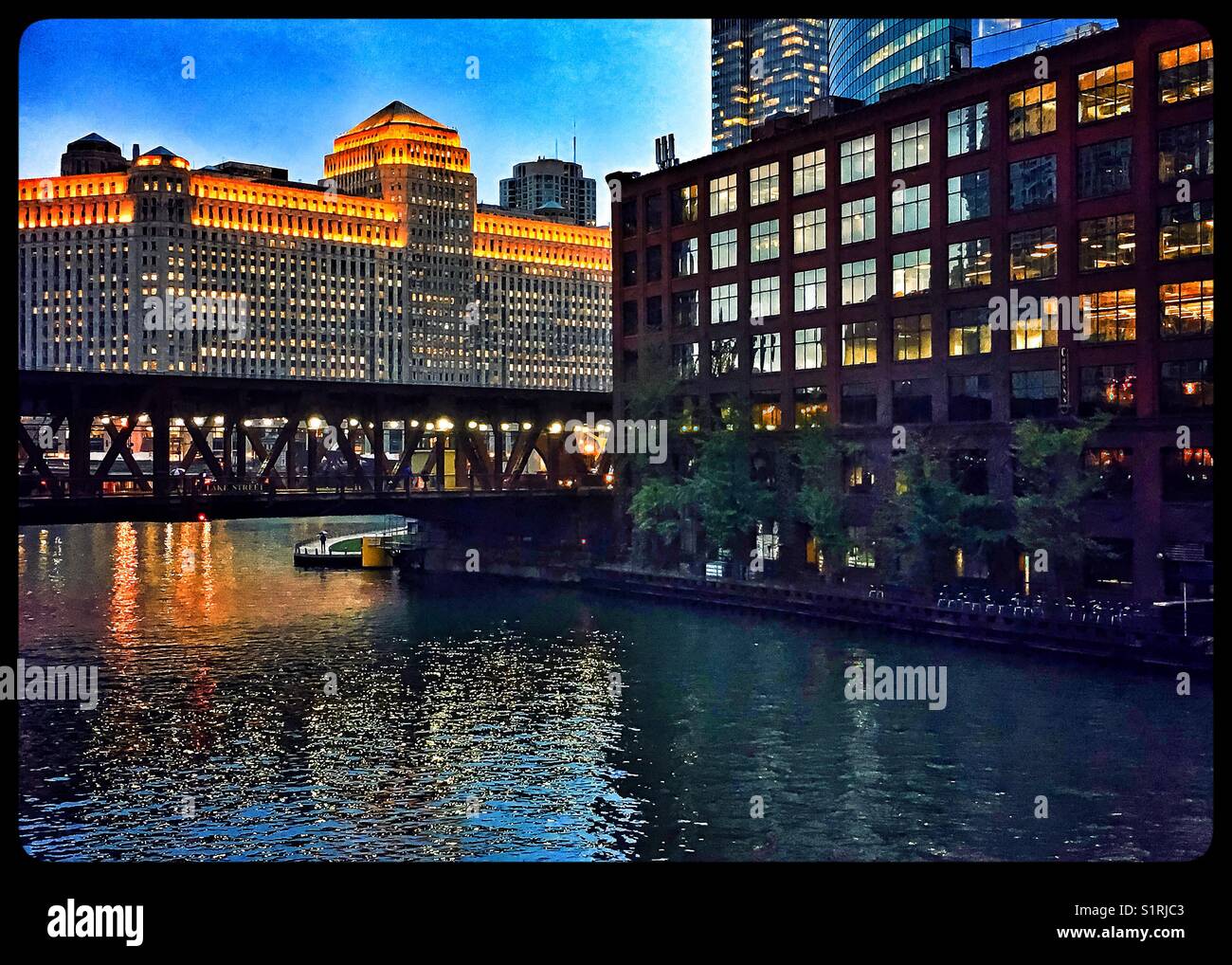 Düstere rush hour in Chicago, November. Stockfoto