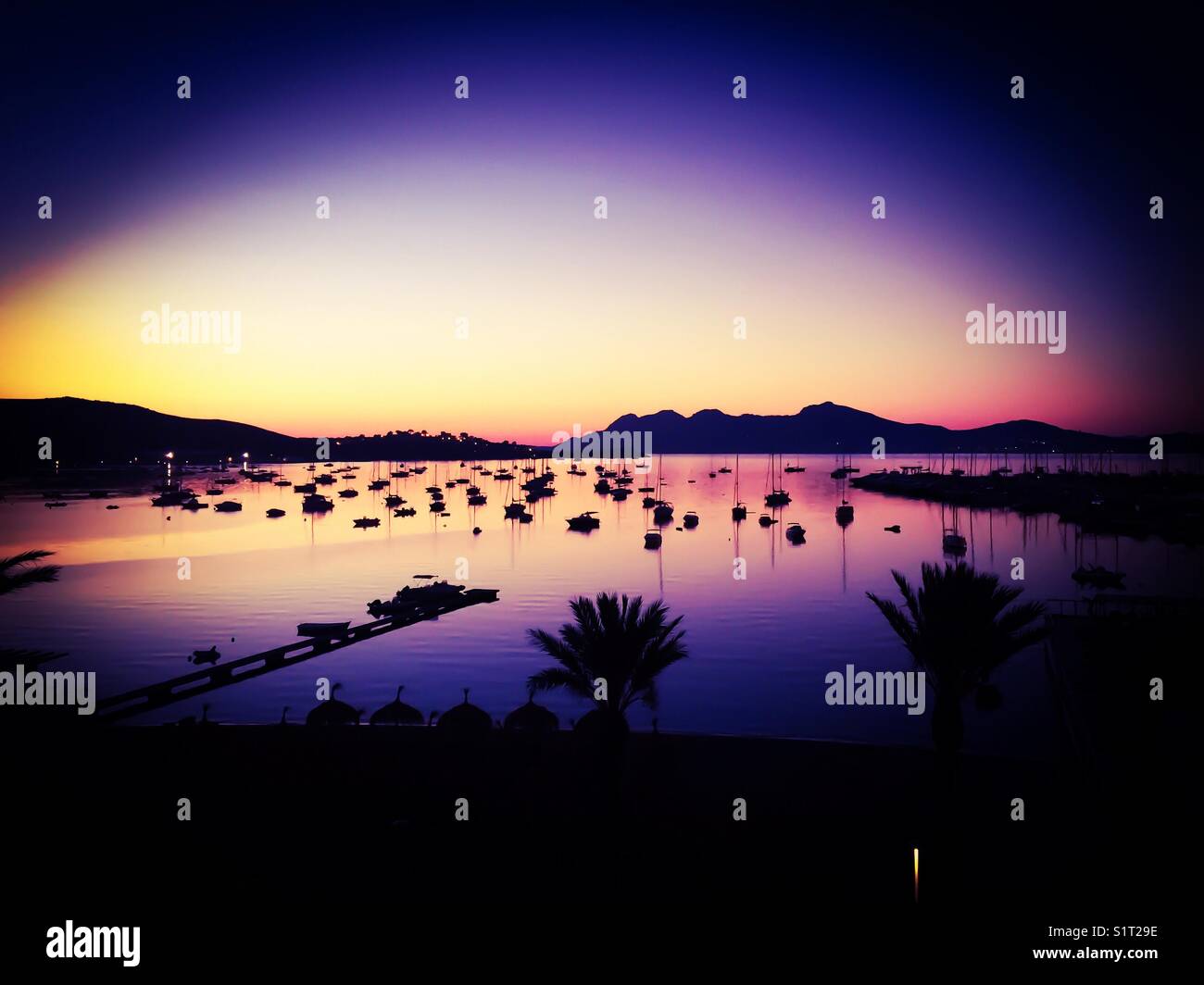 Sonnenaufgang, Puerto Pollensa, Mallorca - Smartphone-aufgenommenes Stockfoto