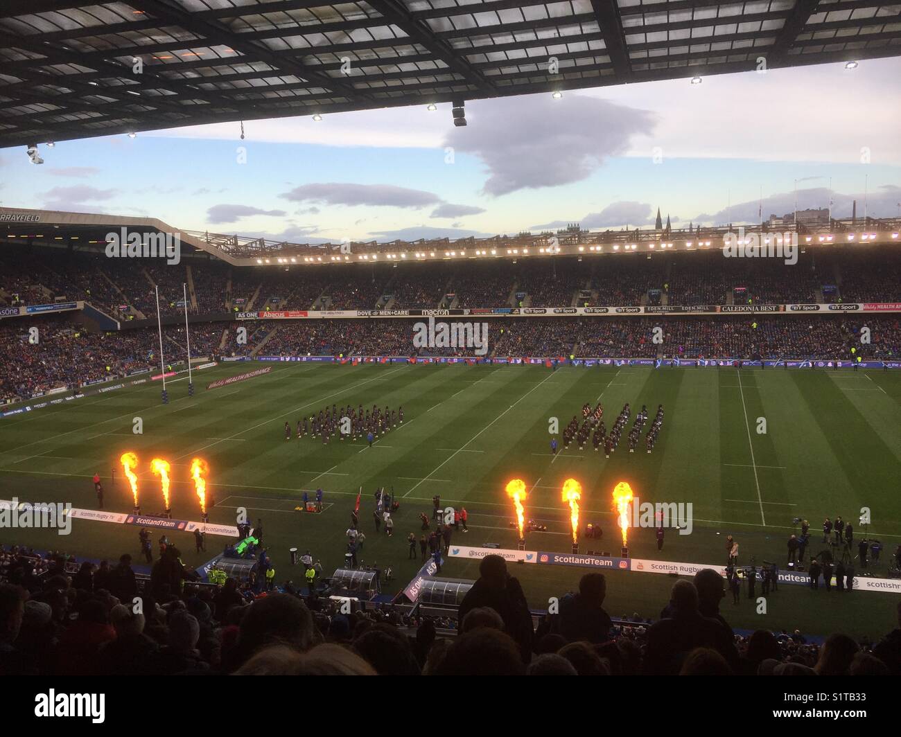Internationale Murrayfield Rugby vor dem Spiel Unterhaltung, Edinburgh, Schottland. Stockfoto