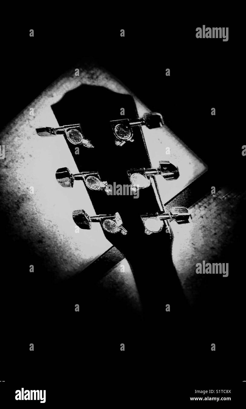 Akustikgitarre-detail - Smartphone-aufgenommenes Stockfoto