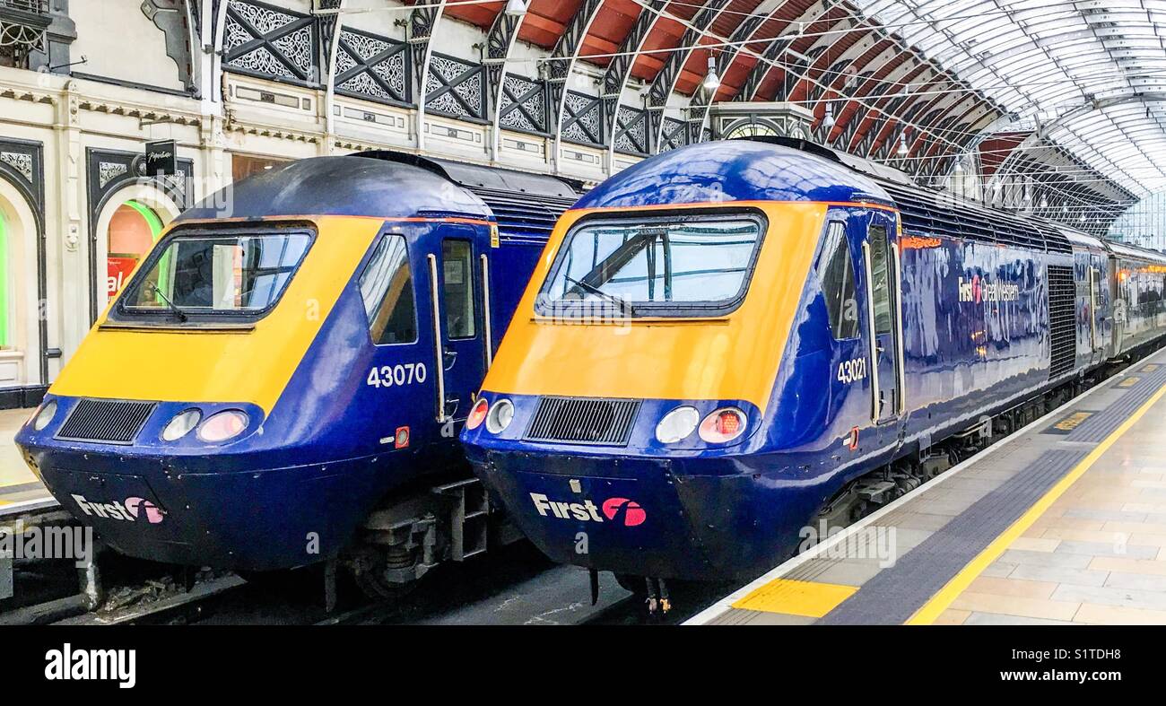 British High speed Intercity 125 HST-Züge am Bahnhof Paddington in London. Stockfoto