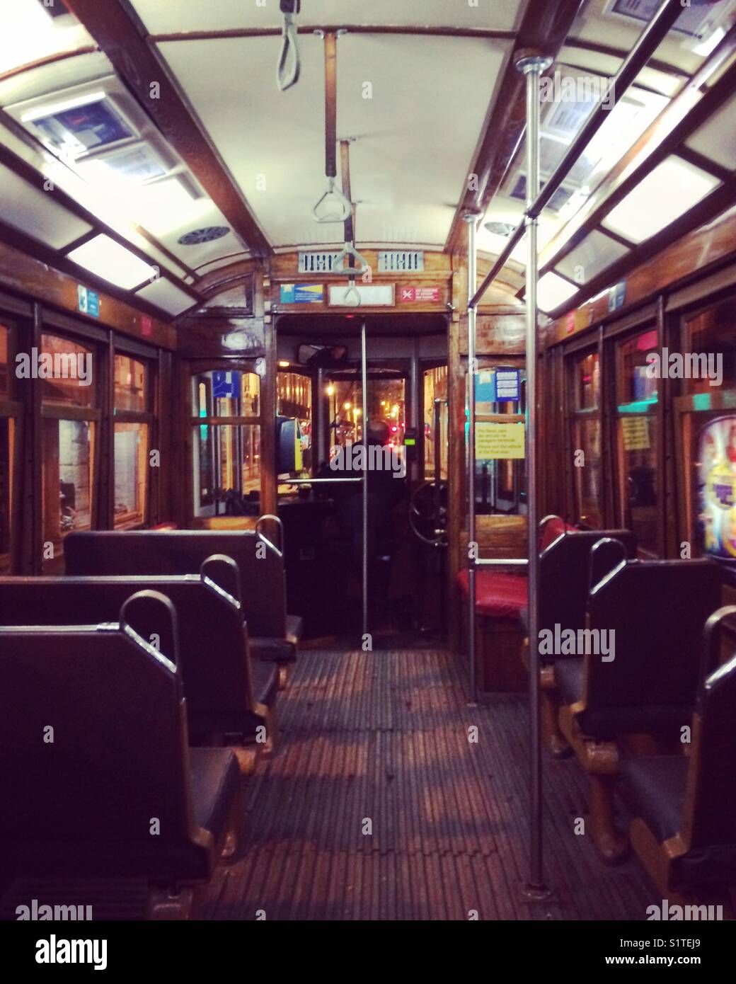 Nacht Straßenbahn Stockfoto