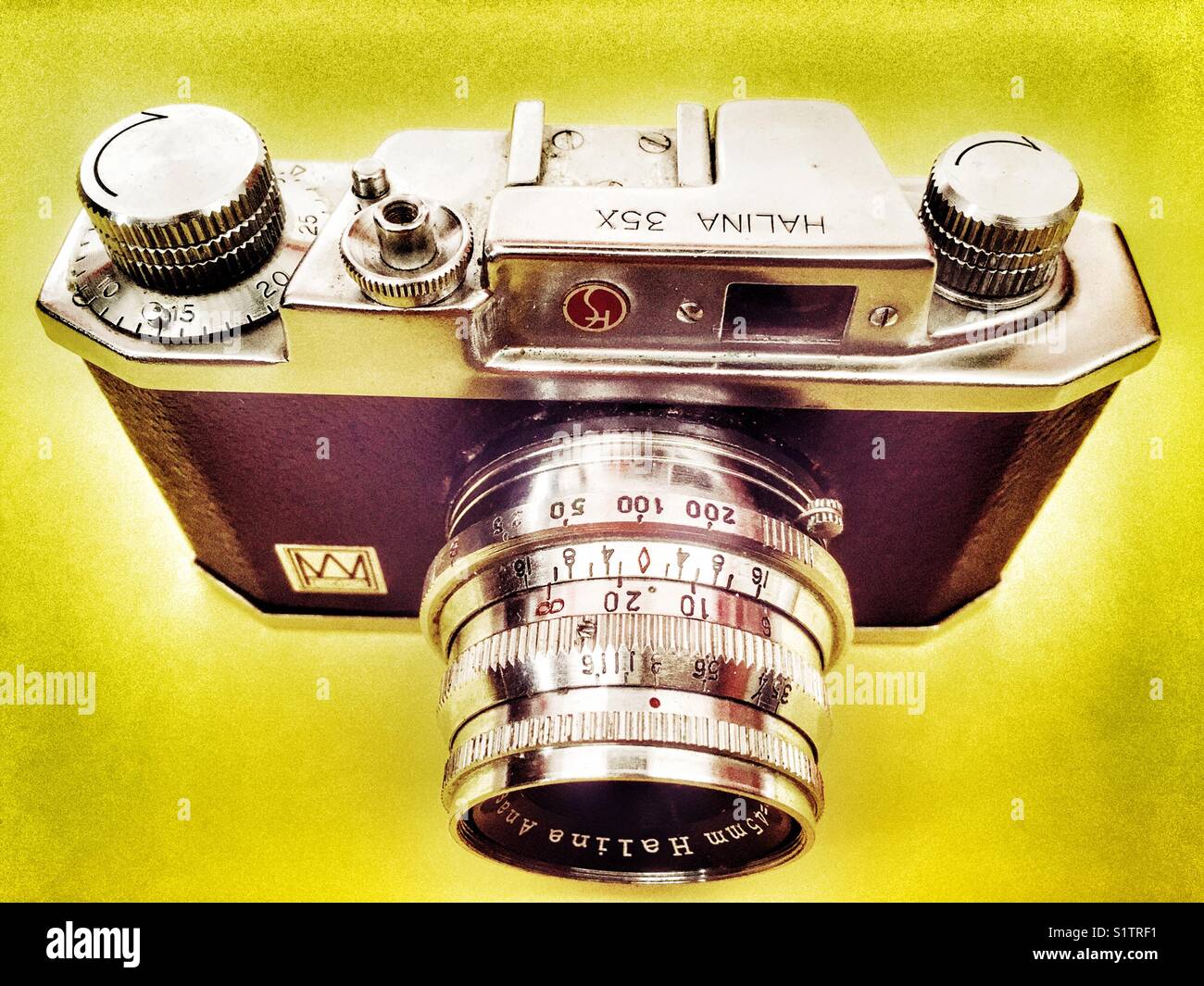 Halina 35x Film Kamera Stockfotografie - Alamy