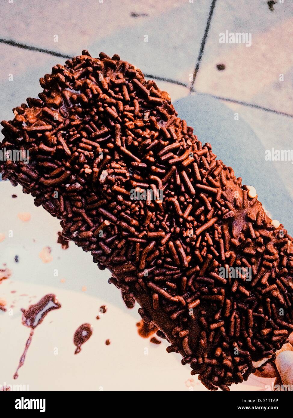 Unbitten Schokolade Mango Eis Bar Stockfoto