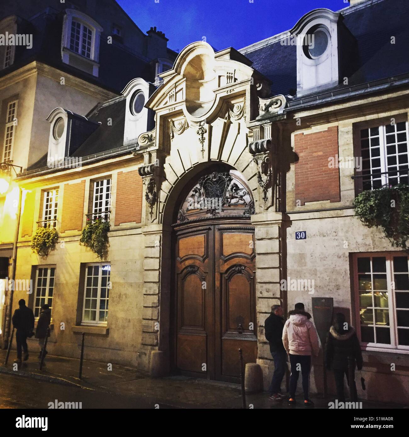 Marais Paris Frankreich - Smartphone-aufgenommenes Stockfoto