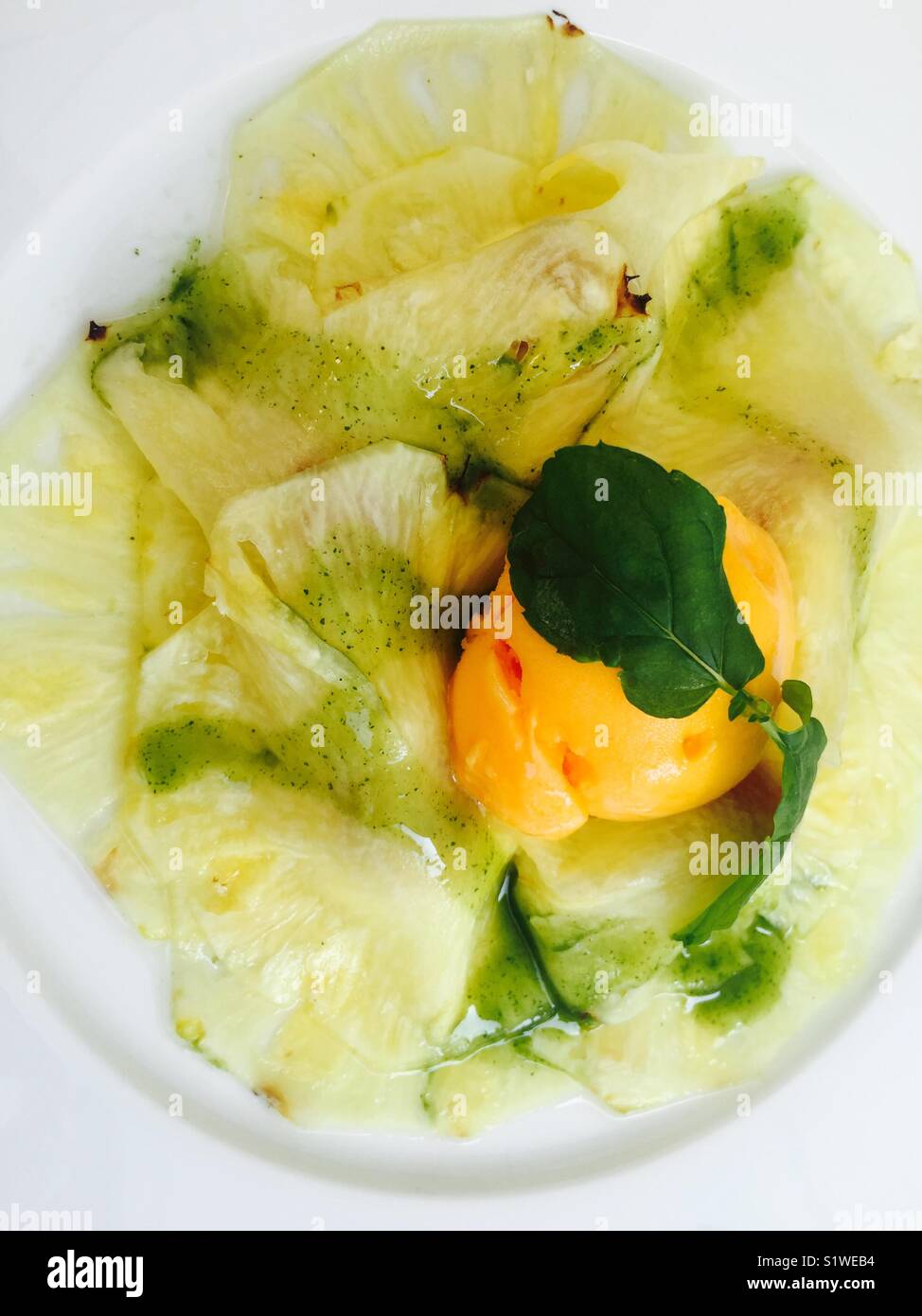 Ananas carpaccio -Fotos und -Bildmaterial in hoher Auflösung – Alamy Ananas carpaccio -Fotos und -Bildmaterial in hoher Auflösung – Alamy