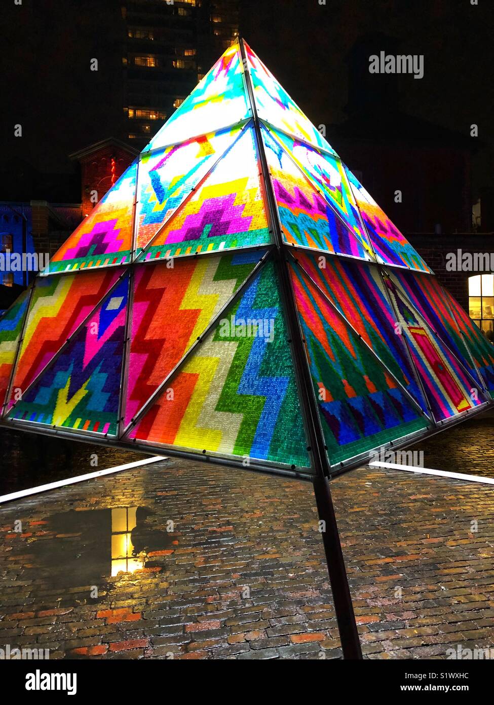 Eine farbenfrohe Kunst Installation aus Gummibärchen. Stockfoto Eine farbenfrohe Kunst Installation aus Gummibärchen. Stockfoto