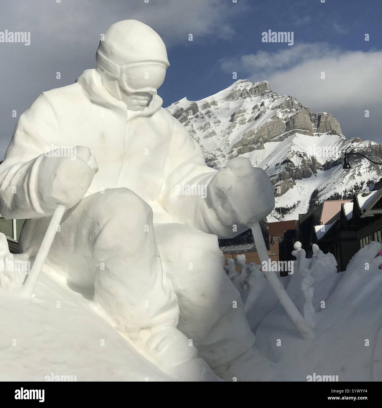 "Pulver" Schnee Skulptur von Ephemere Kunst, Banff, Alberta, Kanada 2018 Stockfoto