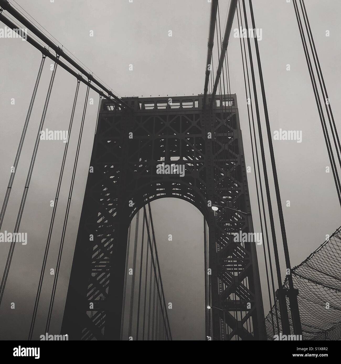 George Washington Brücke im Nebel Stockfoto