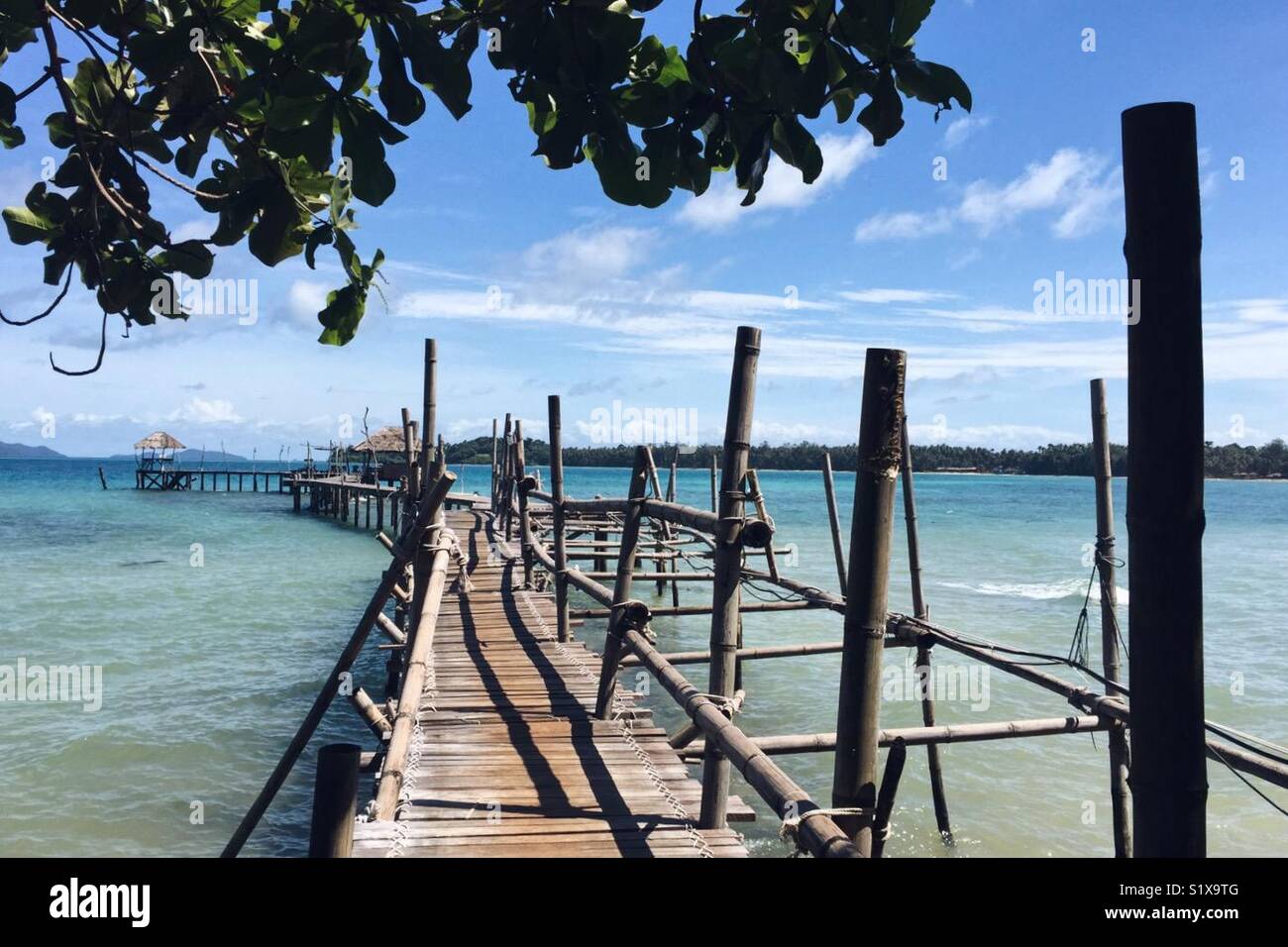 Eine Pier auf der Insel Koh Mak Thailand Stockfoto