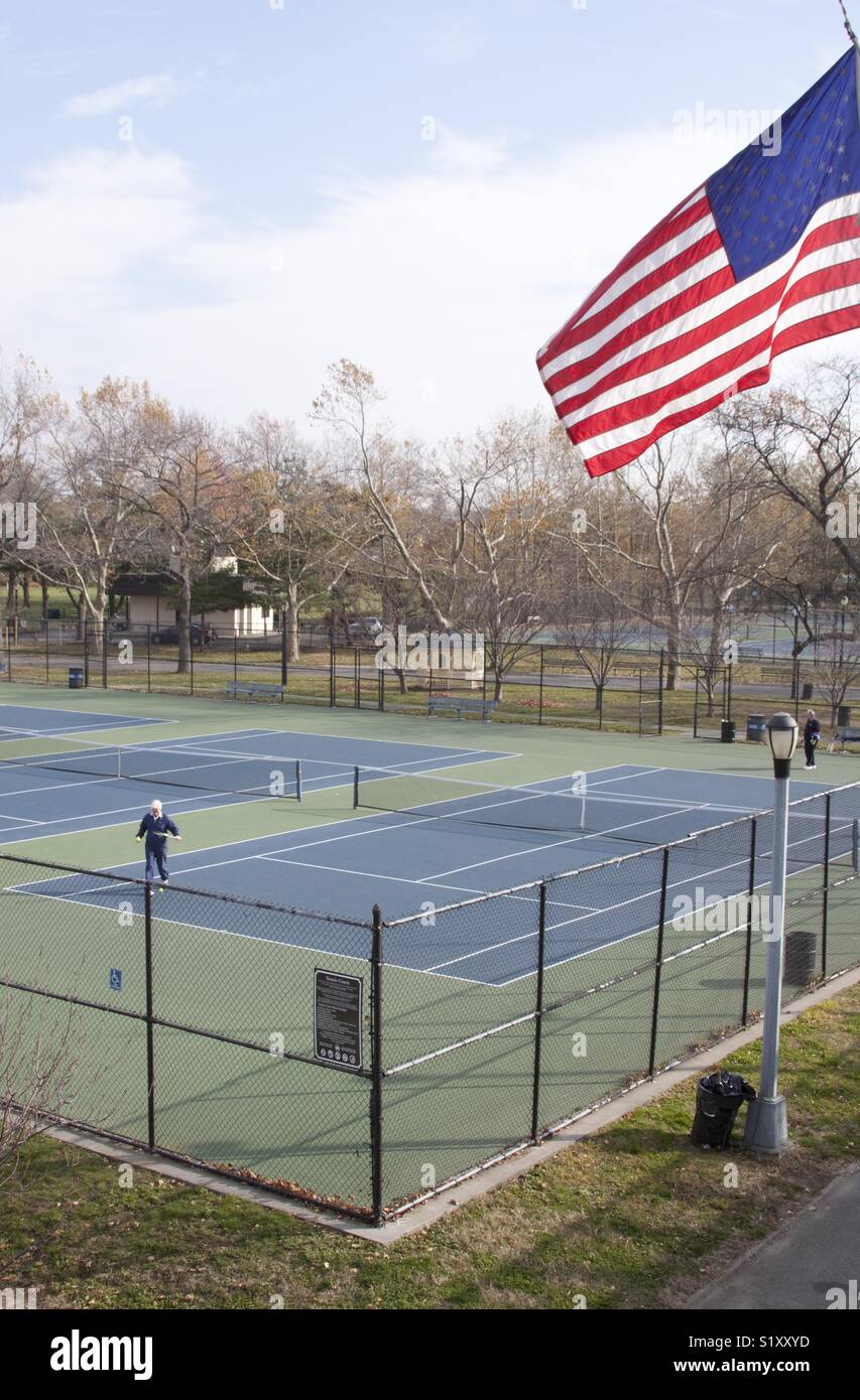 Tennisplätze im Flushing Meadows Park, New York, United States - Smartphone-aufgenommenes Stockfoto