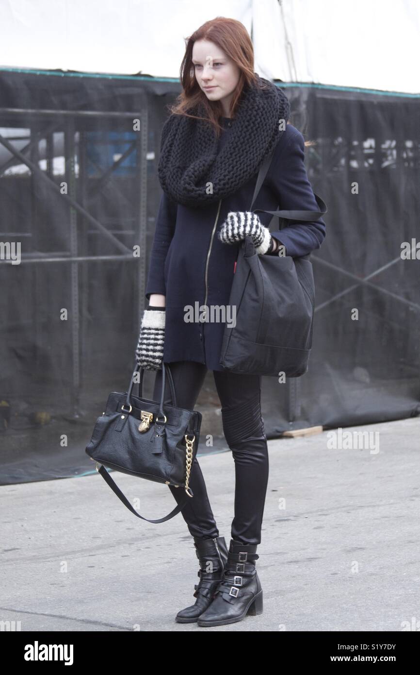 Fashion Model street style während der New York Fashion Week Stockfoto