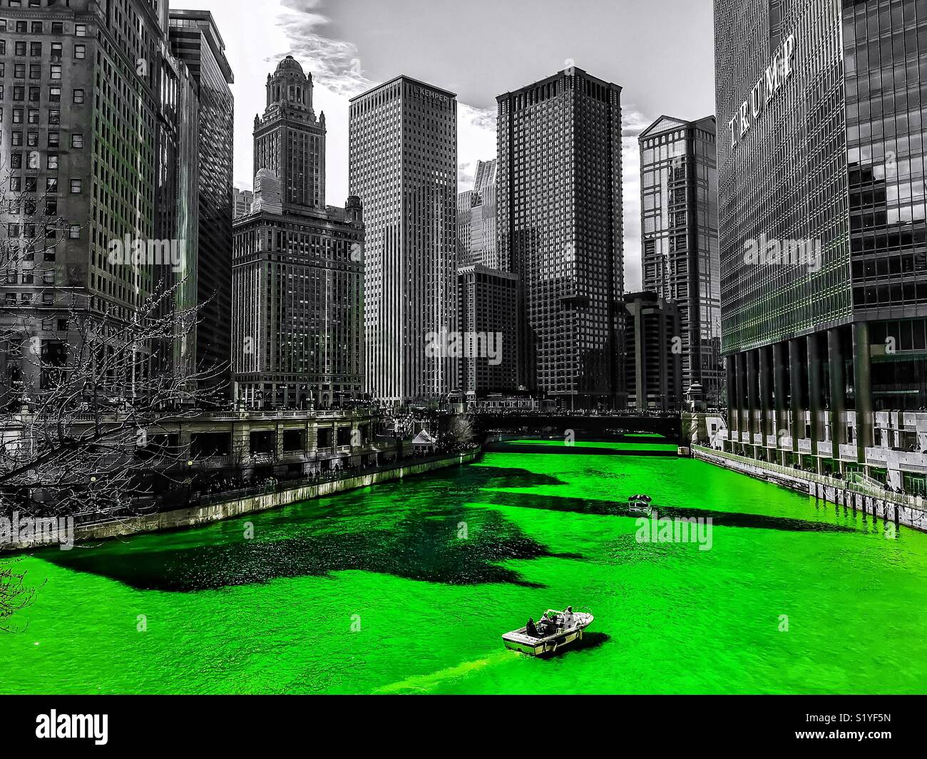 Chicago River ist gefärbt grün für St. Patrick's Day. 3/17/18. Stockfoto