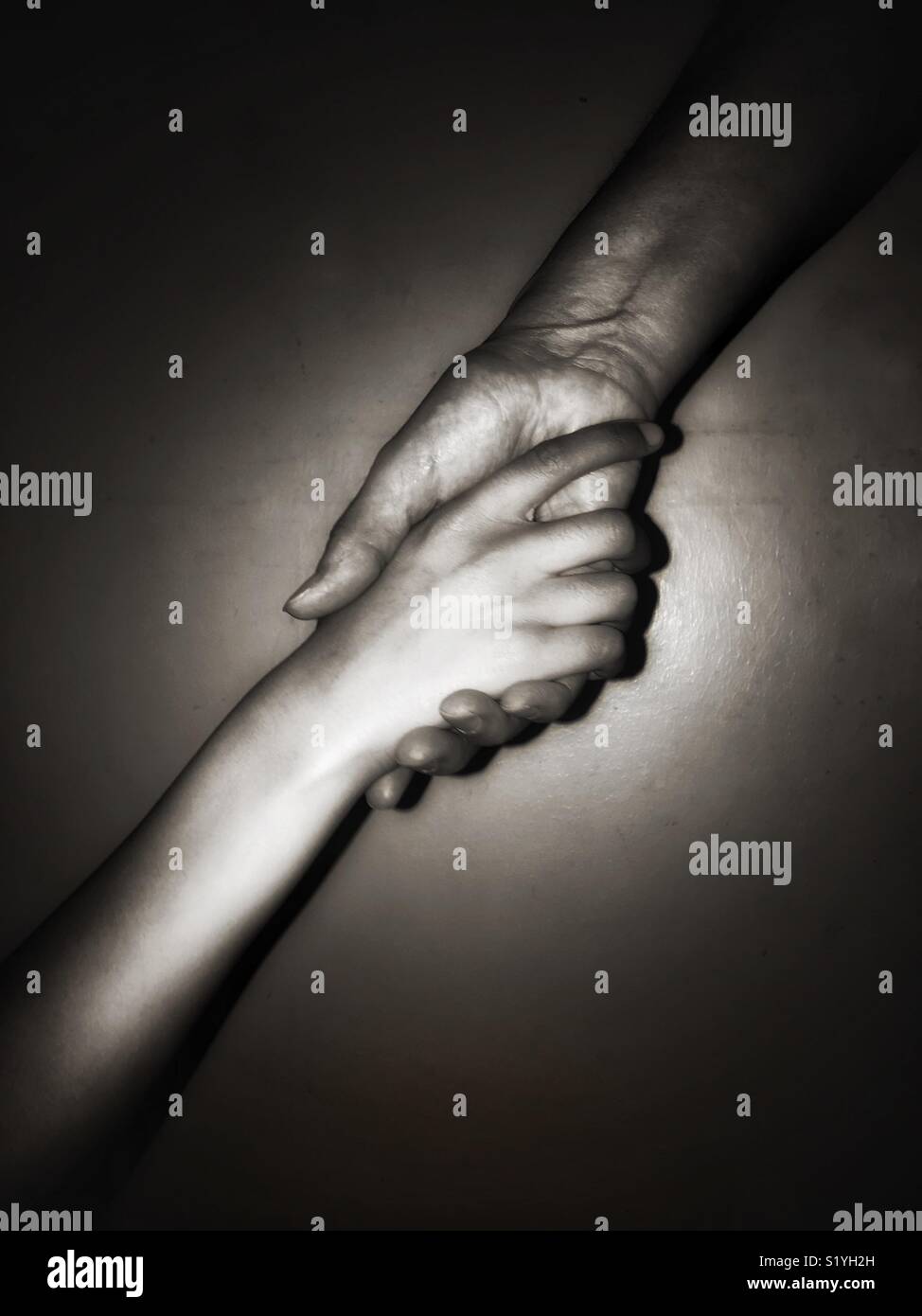 Hände - Smartphone-aufgenommenes Stockfoto