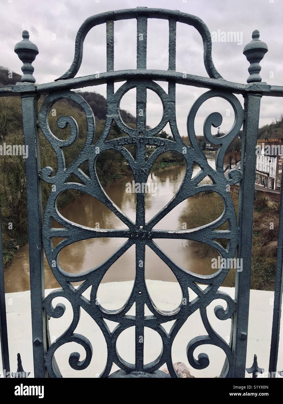 Dekorative Balustrade Ersten Gusseisernen Br cke Der Welt Gebaut 1779 ber Den Fluss Severn 