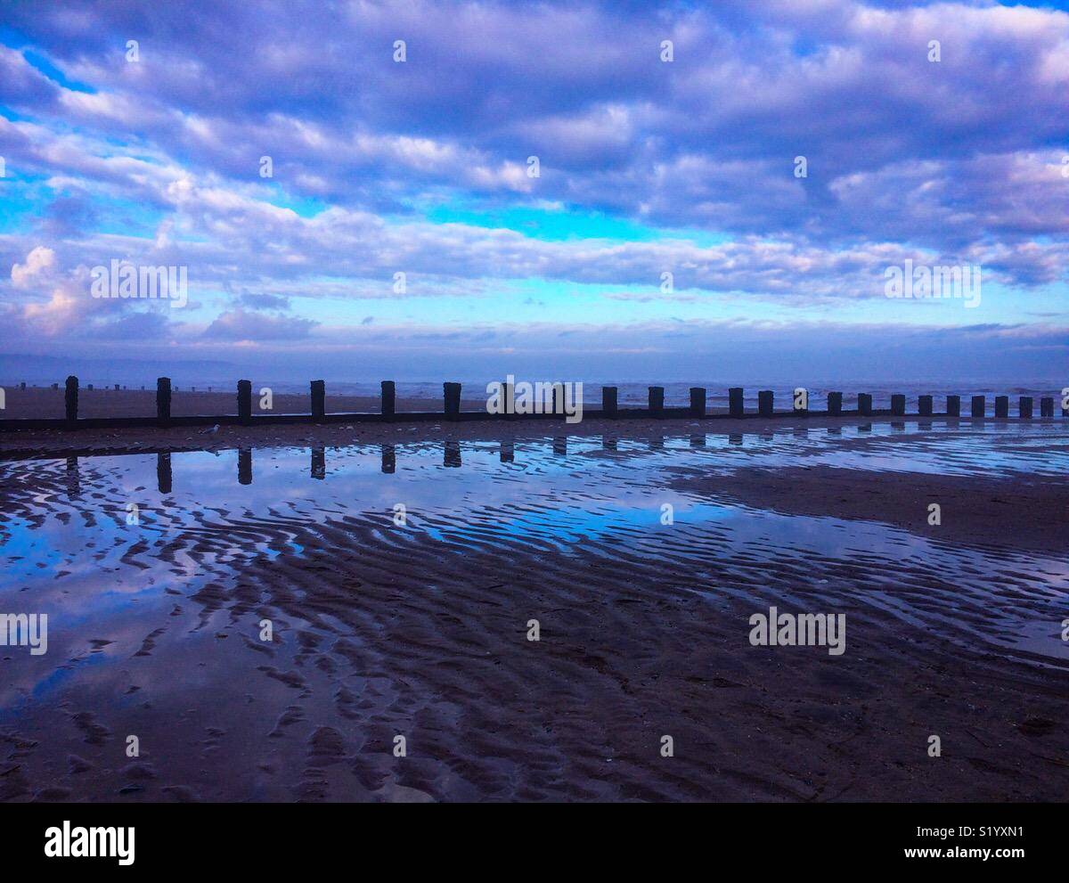 Blick auf den Strand von Bridlington ein Badeort in Yorkshire, England, Großbritannien - Smartphone-aufgenommenes Stockfoto