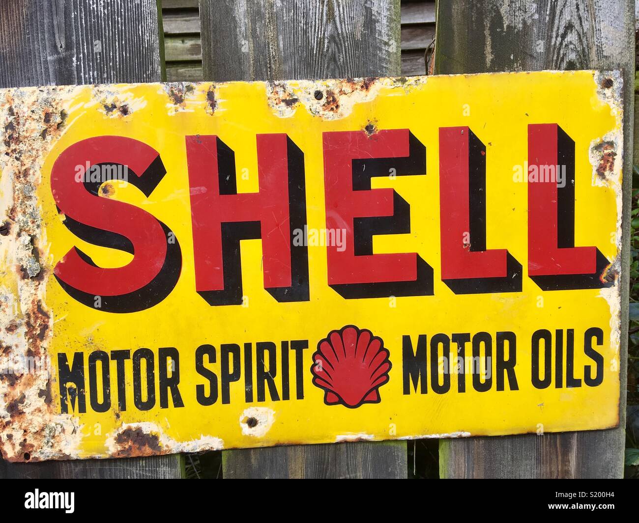 Shell Motoröl alte Anzeige Stockfoto