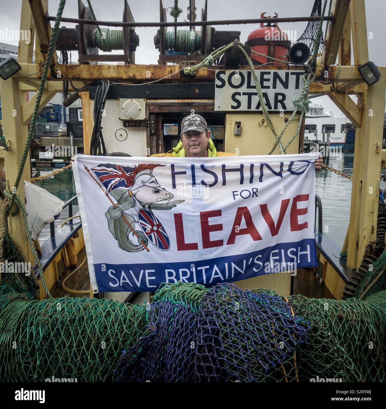 Portsmouth Fischer protestieren die Brexit befassen, von denen Sie glauben ernsthaft, dass ihre Existenz bedrohen, Stockfoto