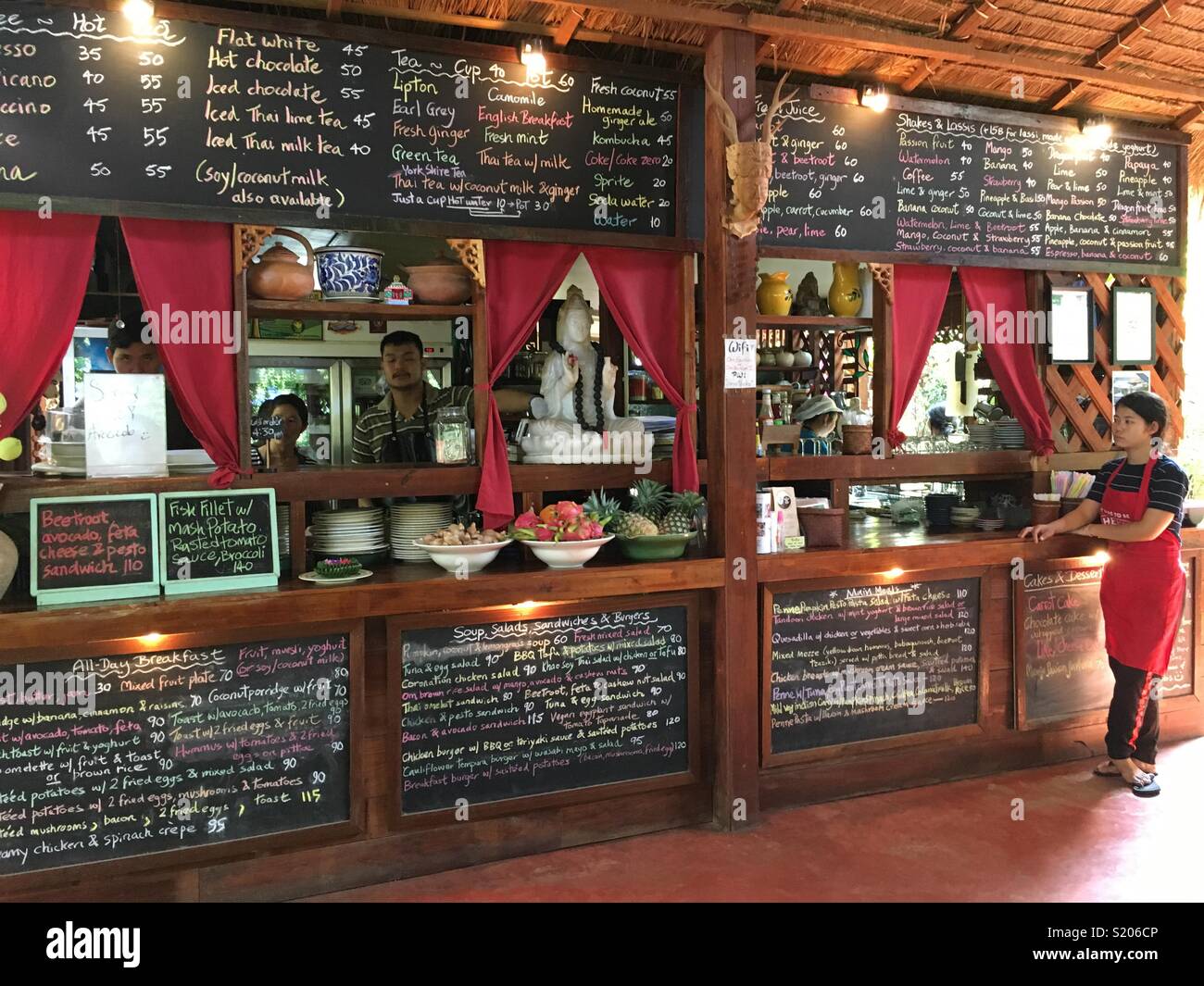 Bio-Café, Pai, Nordthailand - Smartphone-aufgenommenes Stockfoto