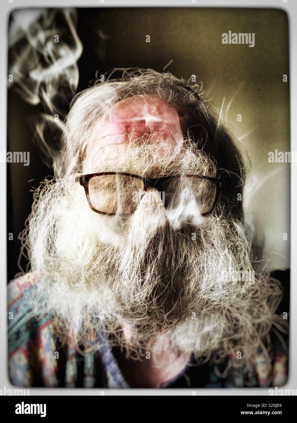 Rauchen! - Smartphone-aufgenommenes Stockfoto