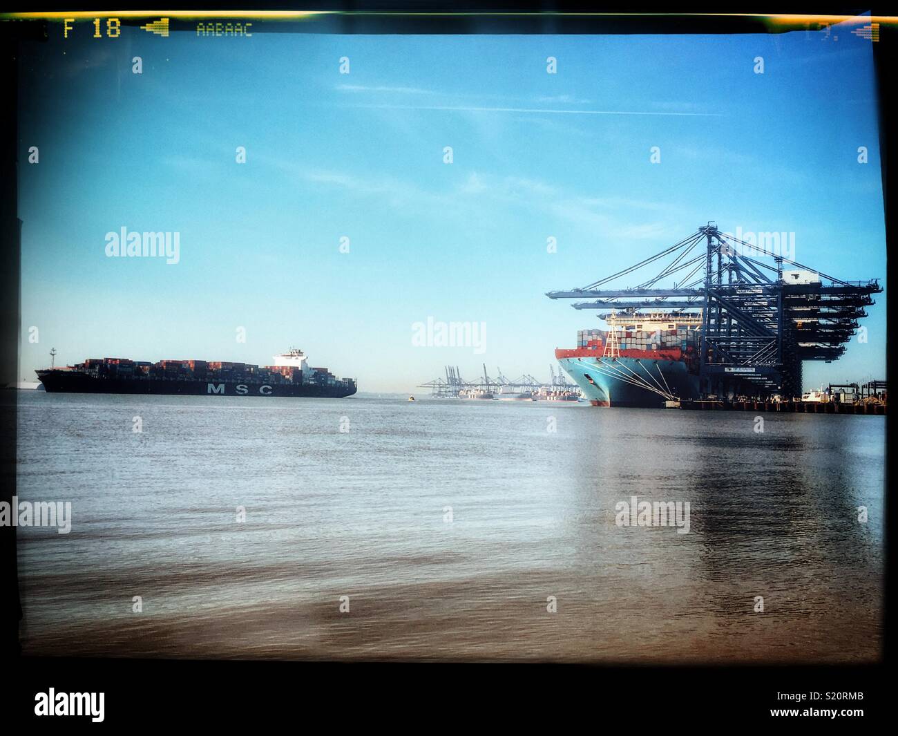 Felixstowe Docks - Smartphone-aufgenommenes Stockfoto