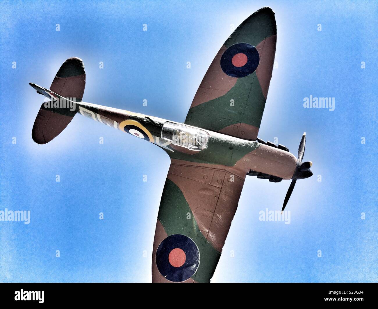 Italeri Modell Spitfire - Smartphone-aufgenommenes Stockfoto