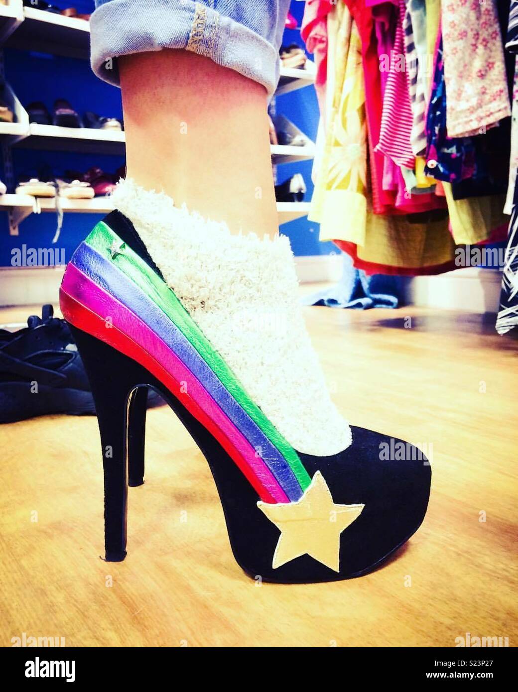 Glam rock Fotos und Bildmaterial in hoher Auflösung Alamy