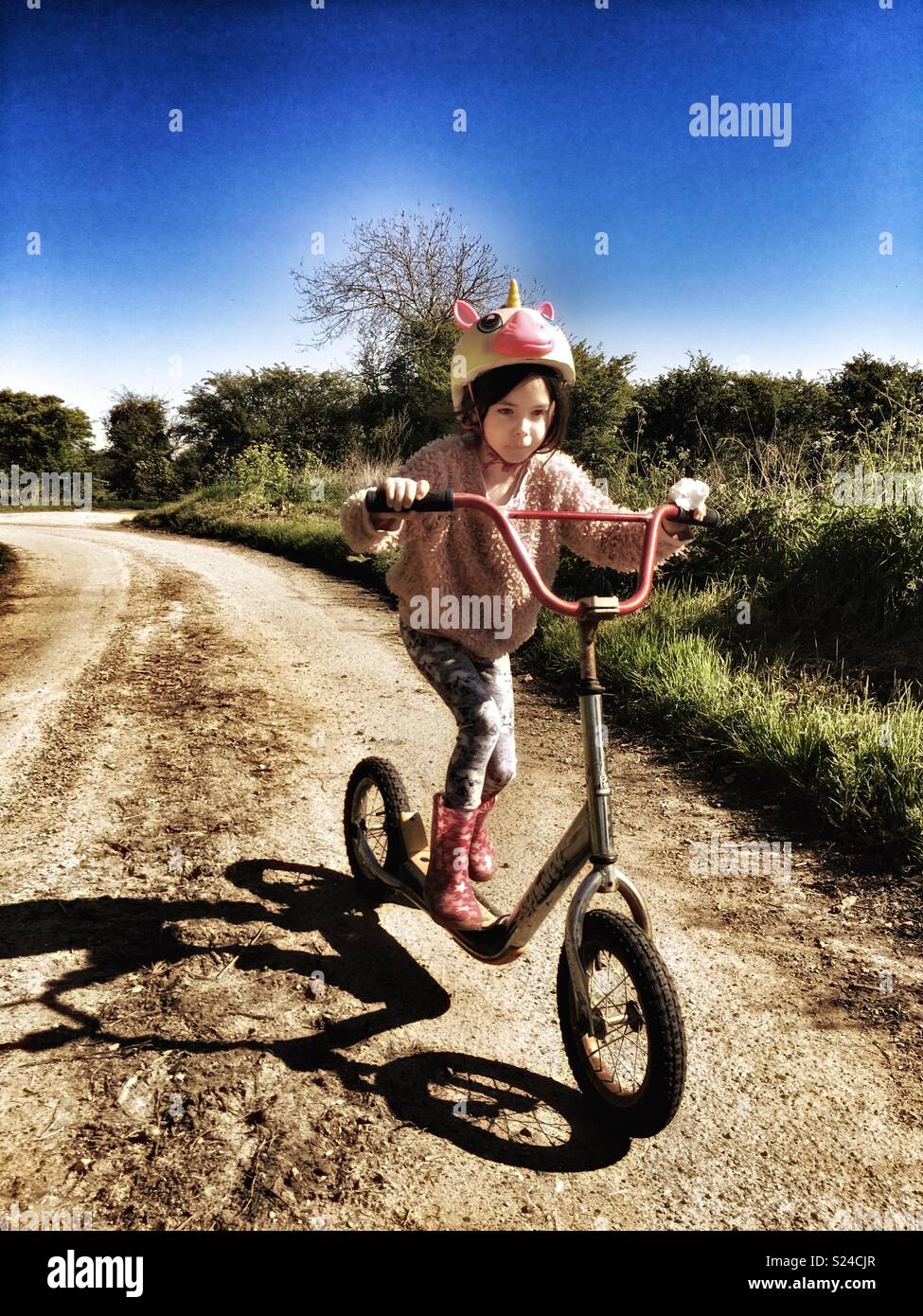 Kick scooter - Smartphone-aufgenommenes Stockfoto