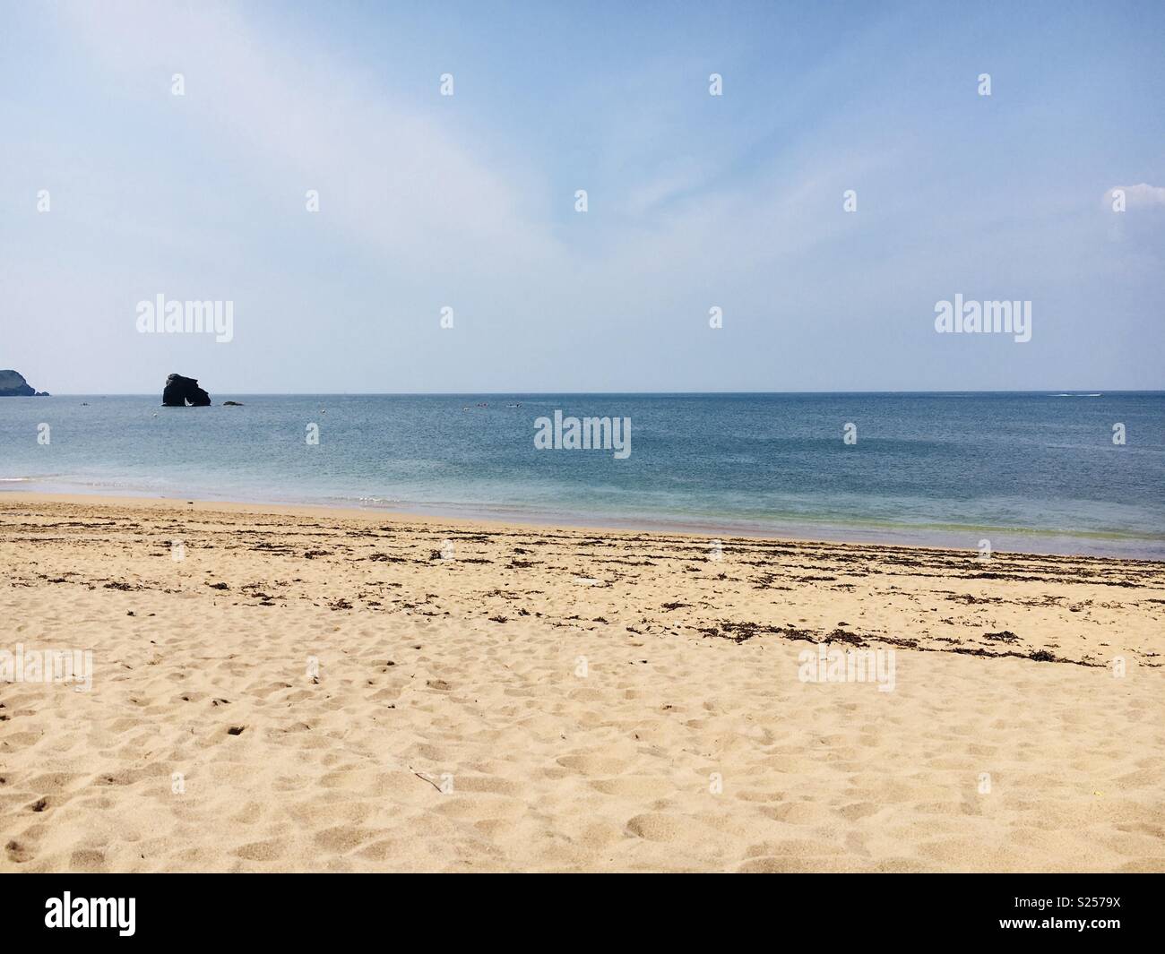 Strand und Meer - Smartphone-aufgenommenes Stockfoto