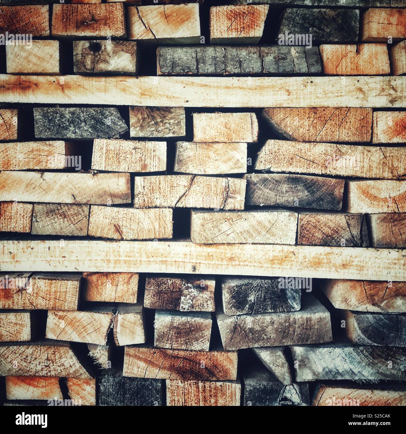 Stapel von Holz Stockfoto