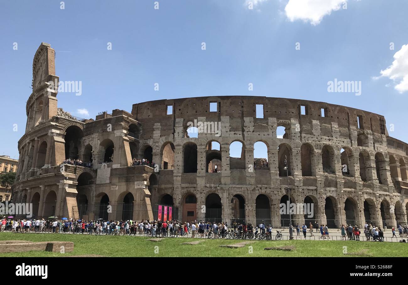 Das Kolosseum in Rom, Italien. - Smartphone-aufgenommenes Stockfoto