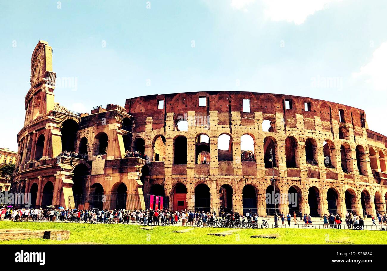 Das Kolosseum in Rom, Italien. - Smartphone-aufgenommenes Stockfoto