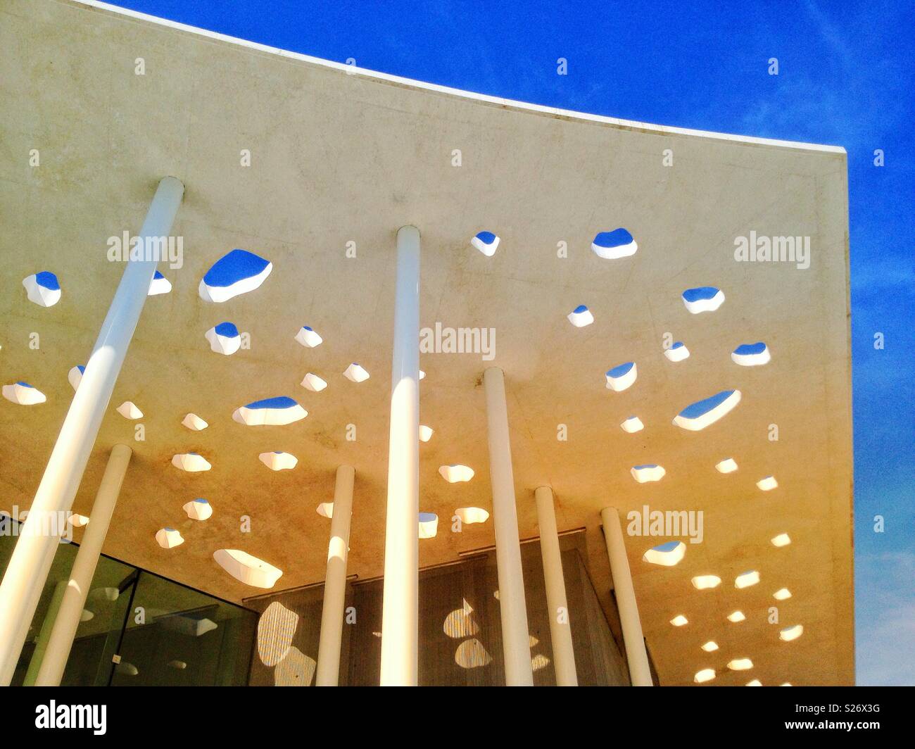 Neue Medizin Universität, Occitanie tram station, Montpellier Frankreich Stockfoto