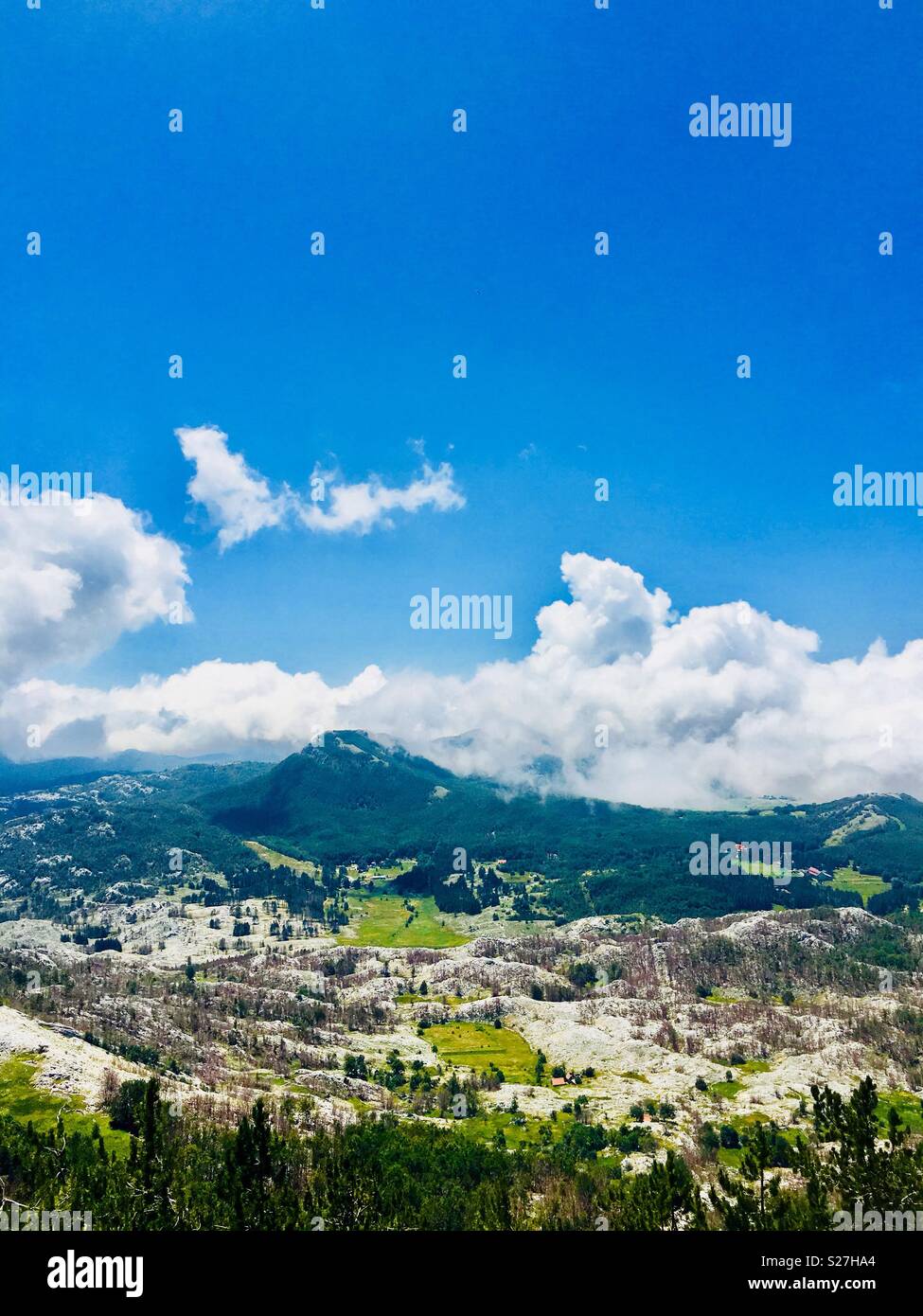 Landschaften des zentralen Montenegro. Stockfoto