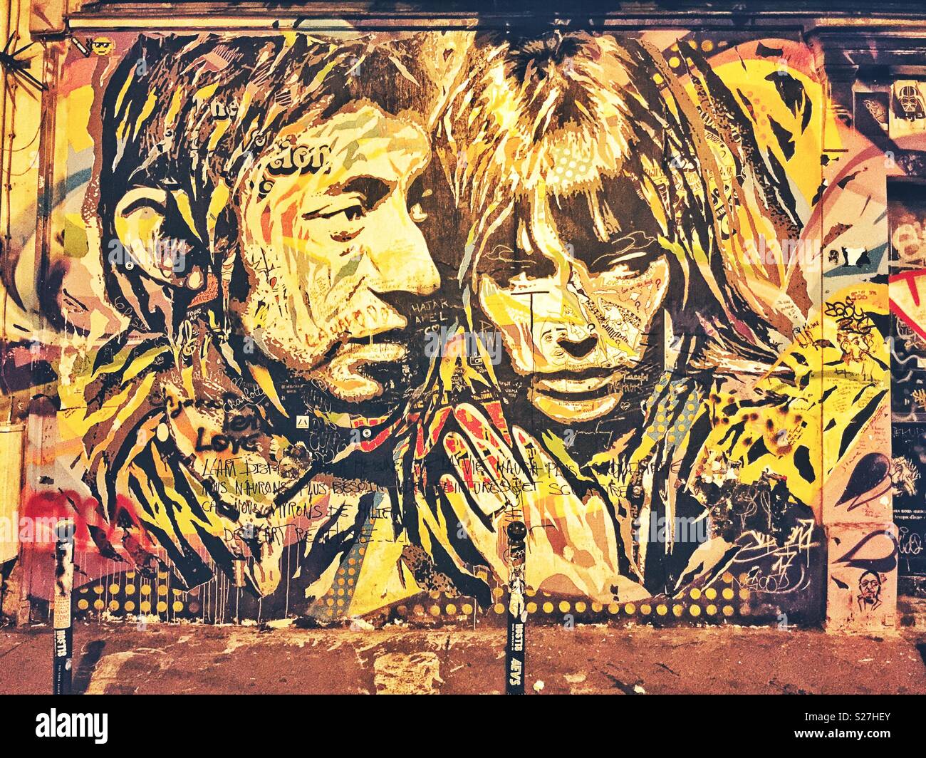 Street Art in Saint Germain, Paris. - Smartphone-aufgenommenes Stockfoto