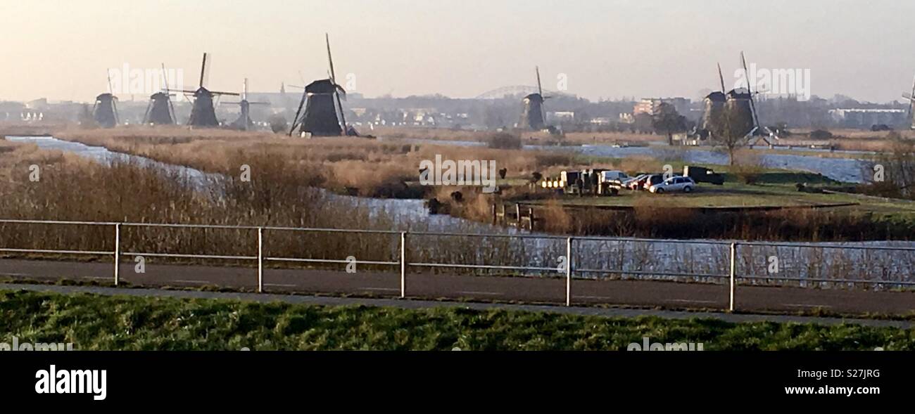 Kinderdijk Windmühlen - Smartphone-aufgenommenes Stockfoto