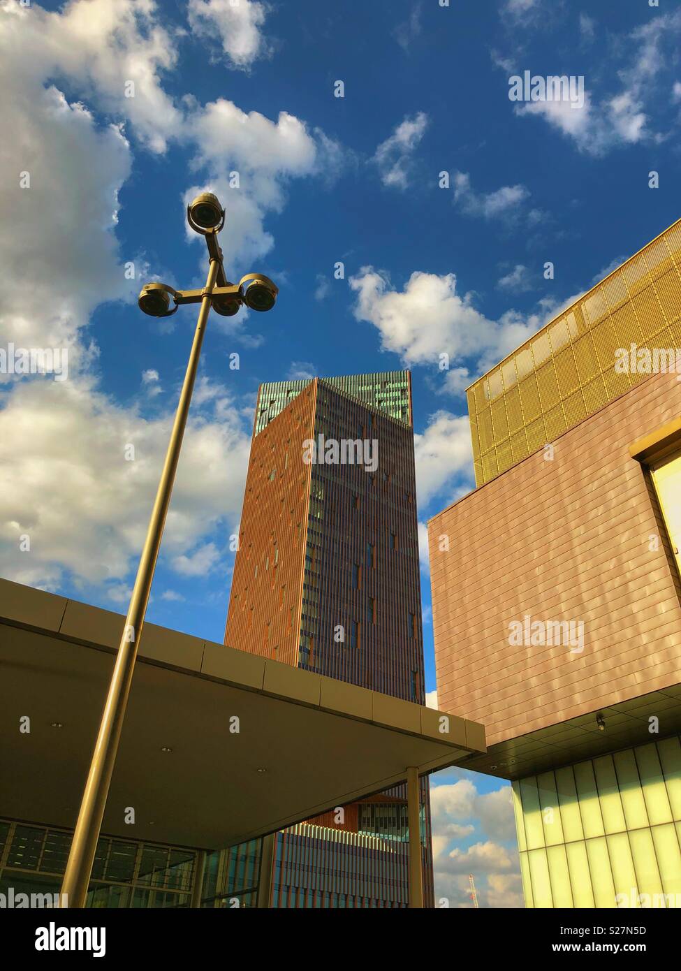 Manhattan Lofts Turm in Stratford London. - Smartphone-aufgenommenes Stockfoto