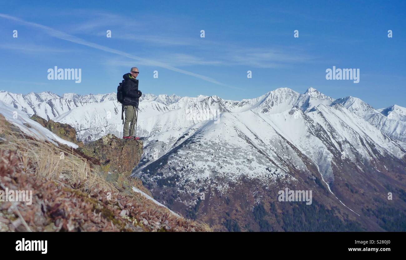 Die in der Ansicht, in der alaskan Mountains - Smartphone-aufgenommenes Stockfoto