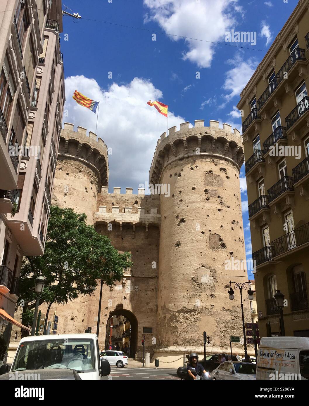 Äußere des monumentalen Serrano Tor, im 14. Jahrhundert erbaut. Stadt Valencia. Spanien Stockfoto