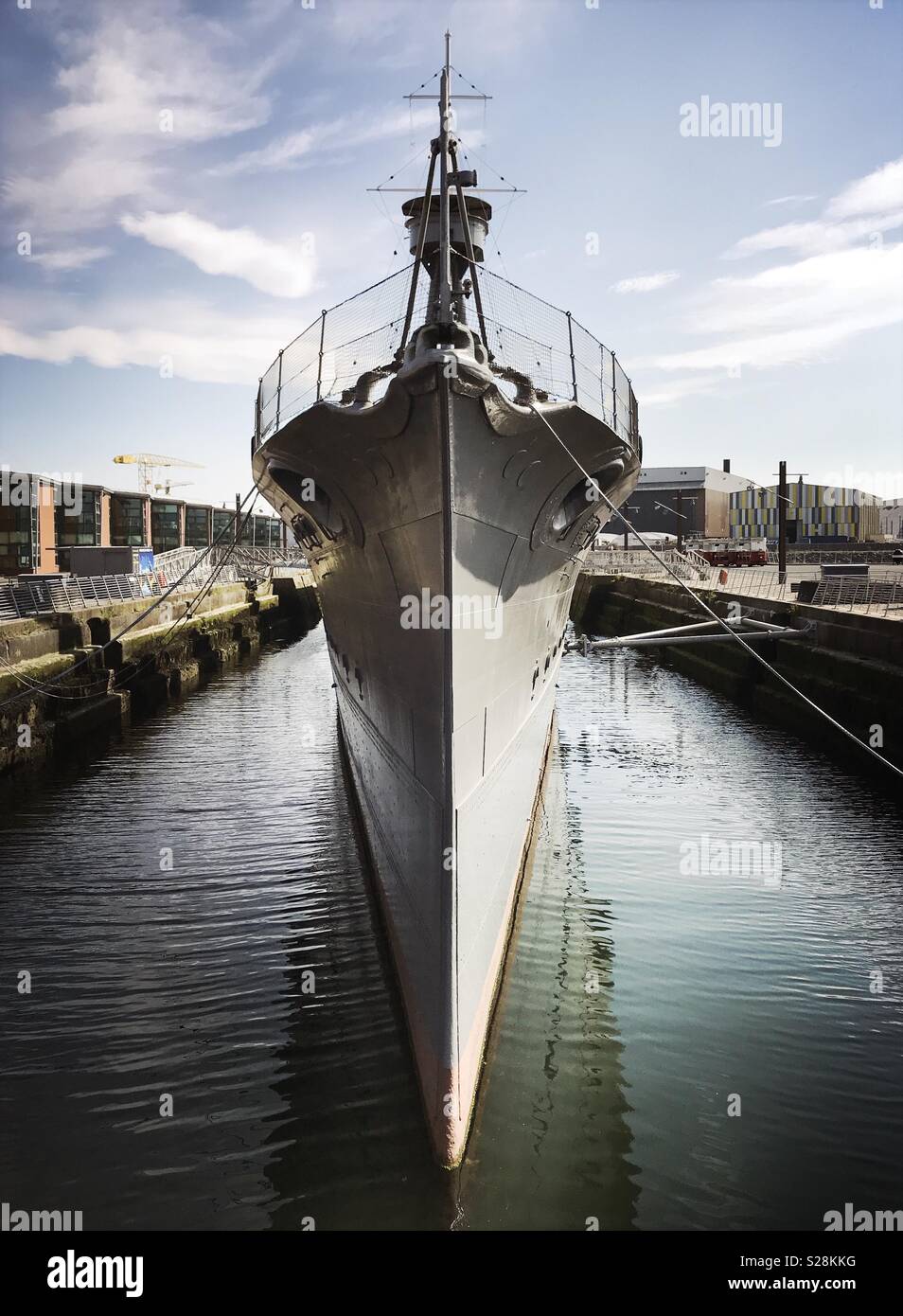 Vorderansicht des HMS Caroline auf der Titanic Quarter in Belfast. Stockfoto