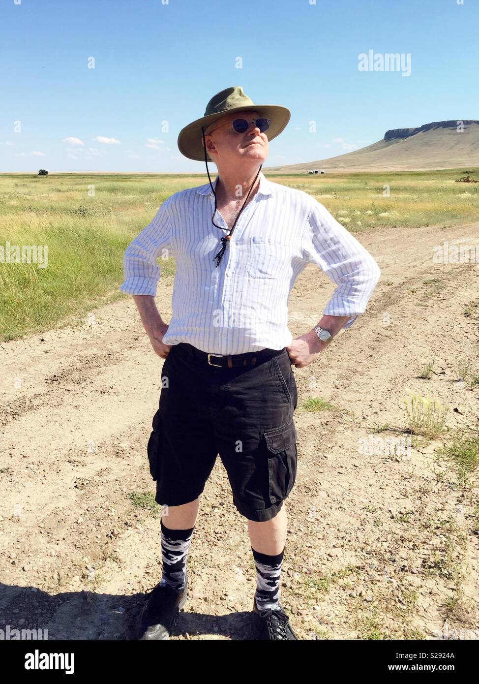 City Slicker in Montana, USA posing - Smartphone-aufgenommenes Stockfoto