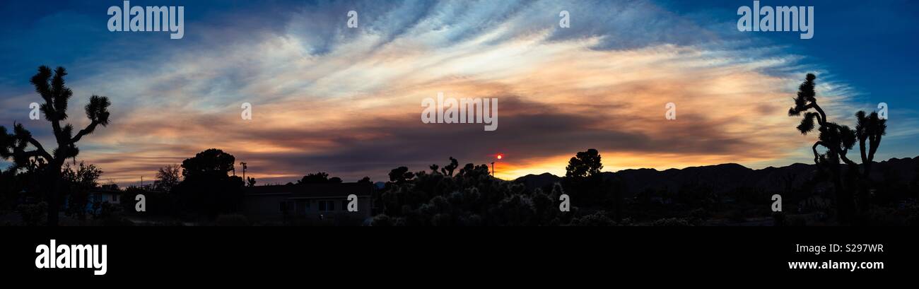 Sonnenuntergang über Yucca Valley High Desert Stockfoto